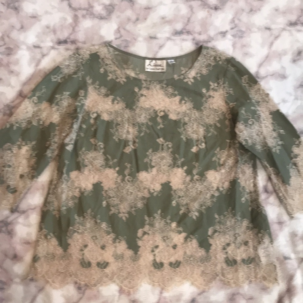 Linea By Louis Dell’Olio Green Top With Cream Lace